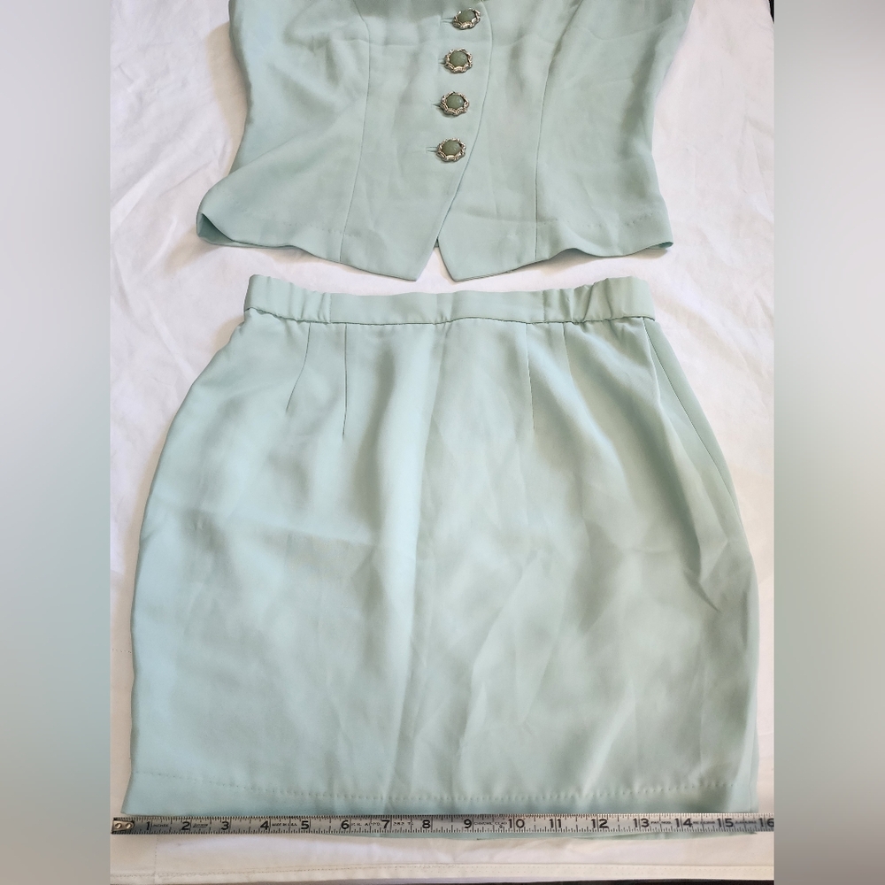 Vintage Light Mint Embroidered Short Sleeve Blazer + Vest + Skirt (sz small)